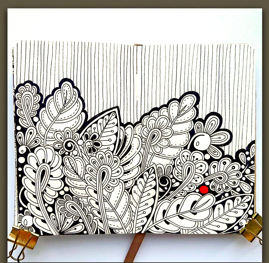 艺术探索:缠绕画中的线条与情感,带你领略黑白装饰画的魅力