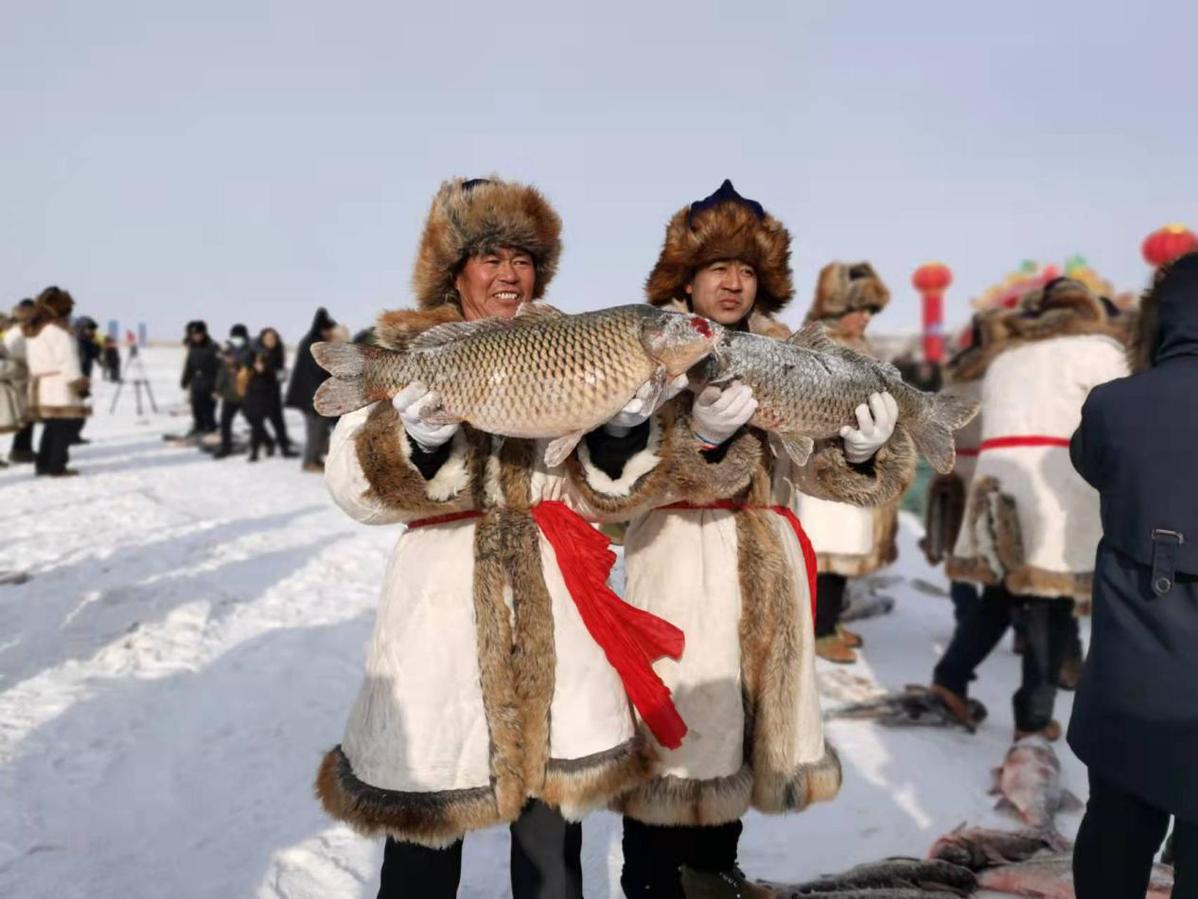 "慢节奏 享生活"冬捕开启一年幸福生活——新疆福海县第十五届冬捕节