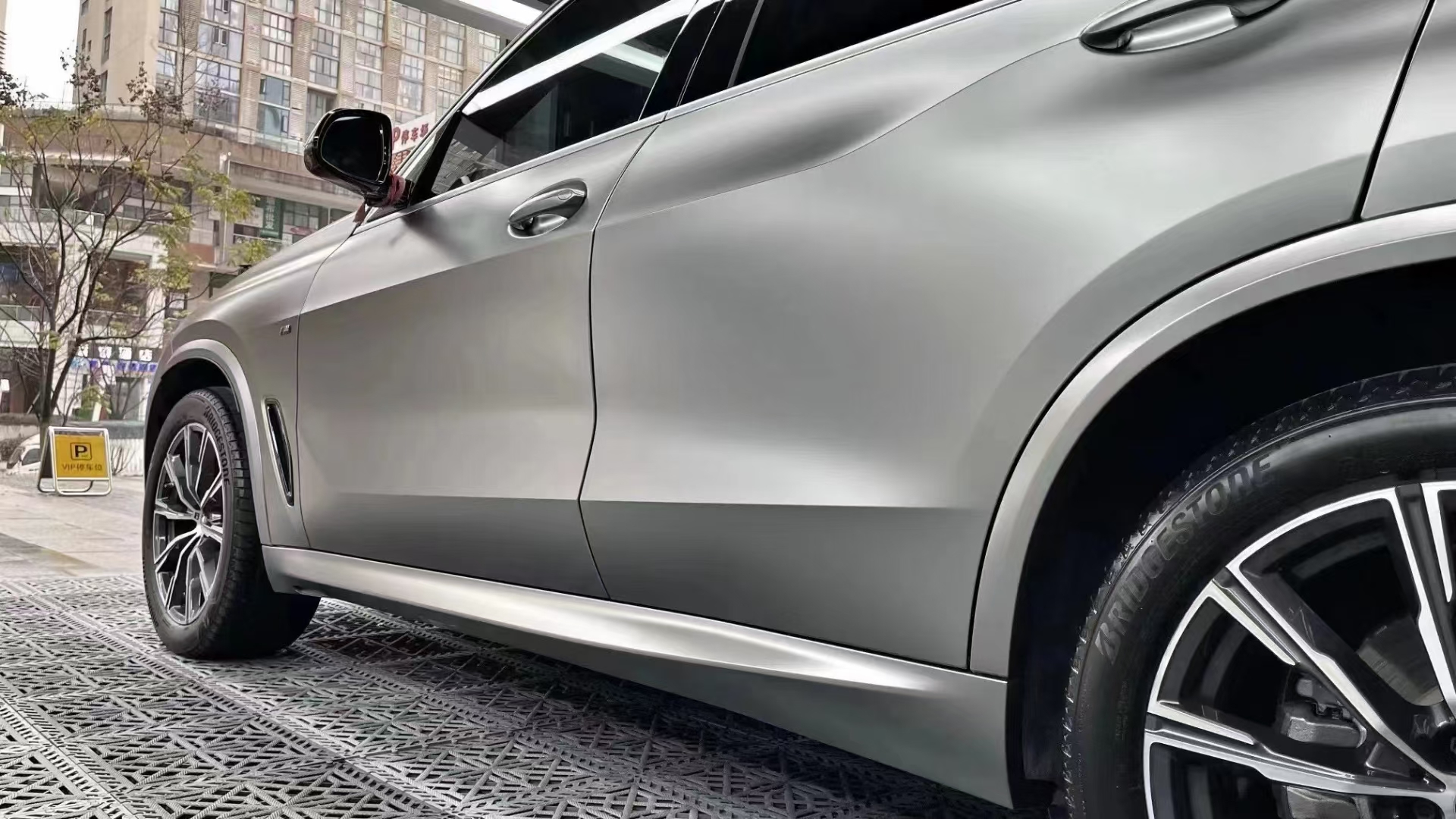 超亮金属的金属质感,宝马pet超亚液态银改色膜 skto