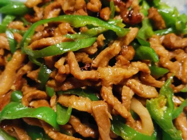 下饭菜尖椒炒肉丝