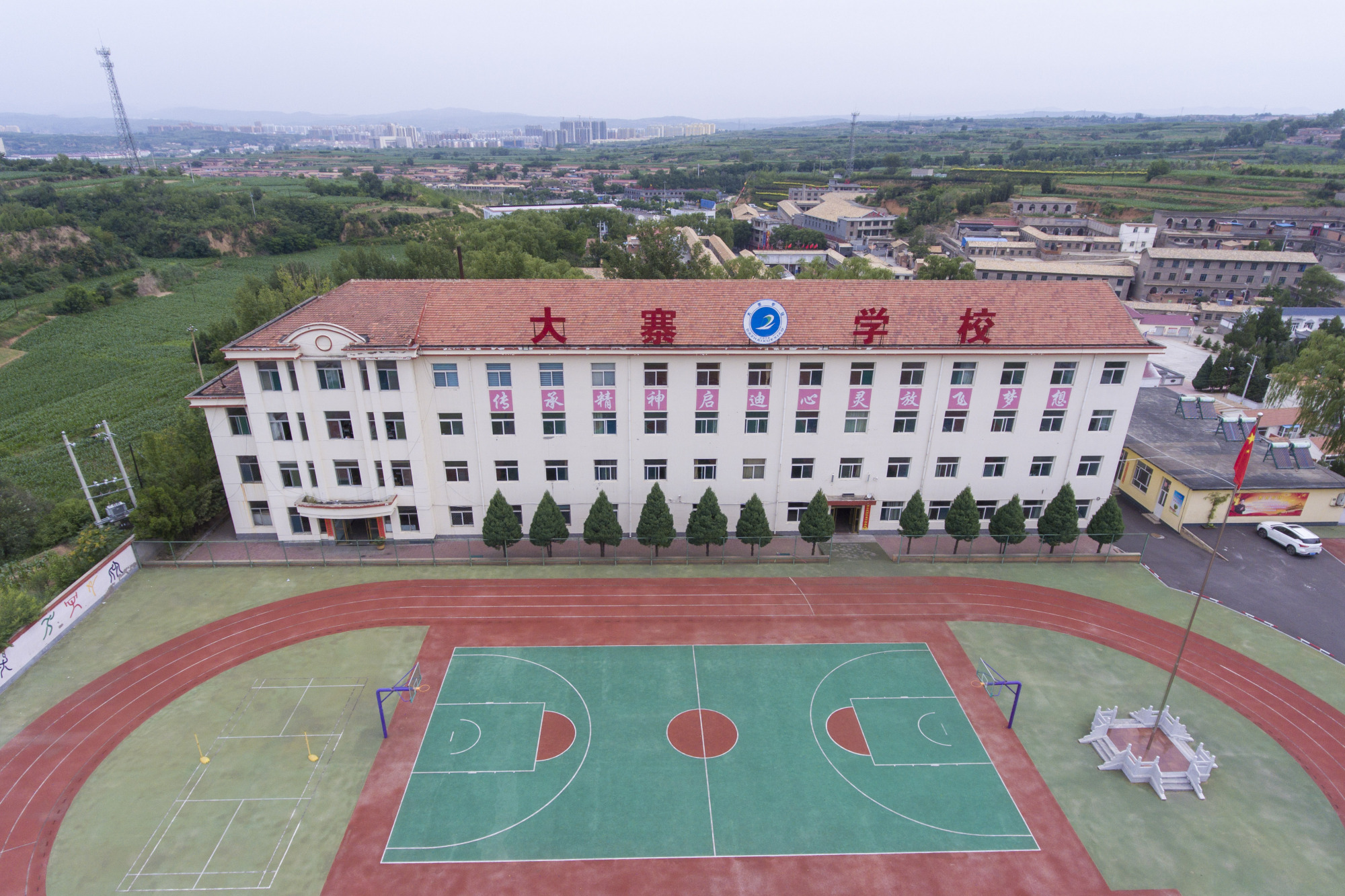 从土里刨食到还田于林——中国标杆乡村大寨绿色"蝶变"奔小康