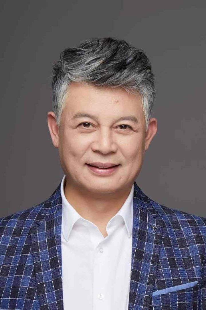 严春芳/听觉的最美享受:听朗诵艺术家谢东升朗诵《九寨秋色》