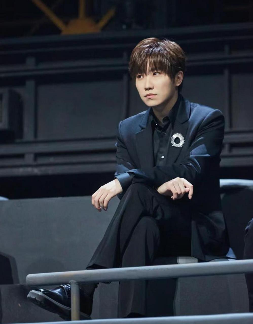 徐良36岁了,妈妈着急儿子不结婚,给他介绍了一个女朋友,是山东省篮球