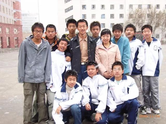 "时间很远,记忆很近"在库尔勒的点点滴滴历历在目"小于姐"手机号一直