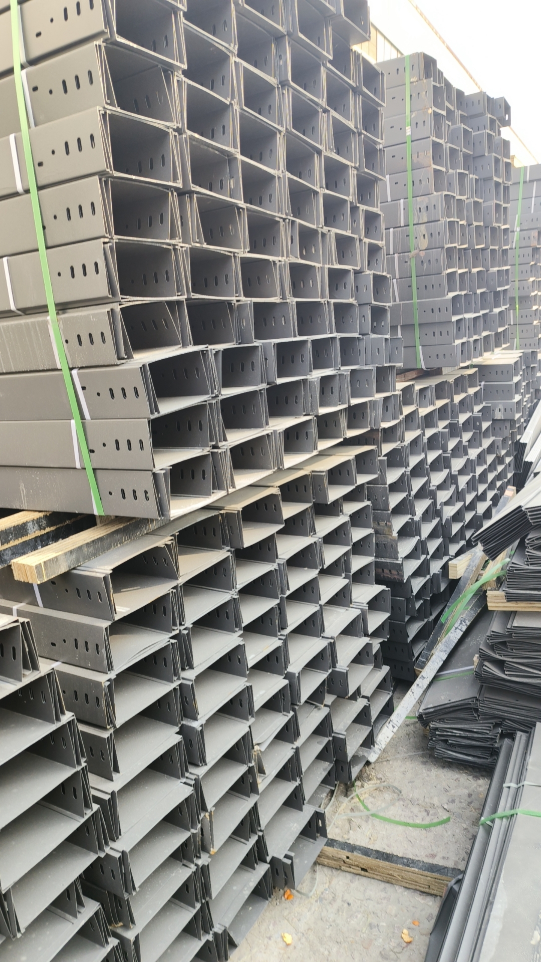 杭通远大桥架主营热镀锌桥架,喷塑防火桥架