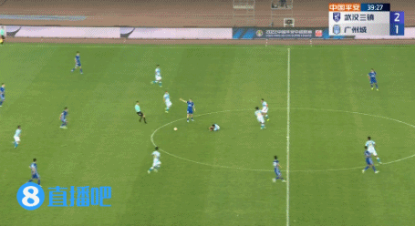 谢鹏飞戴维森进球时刻_中超武汉三镇对阵广州城比赛结果_中超-宋文杰传射吉列尔梅双响 广州城4-1河北