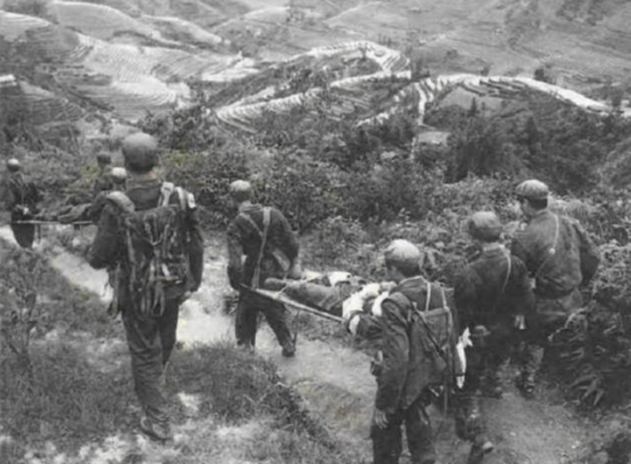 对越战争回撤阶段,我军448团惨败,200多人向越军投降