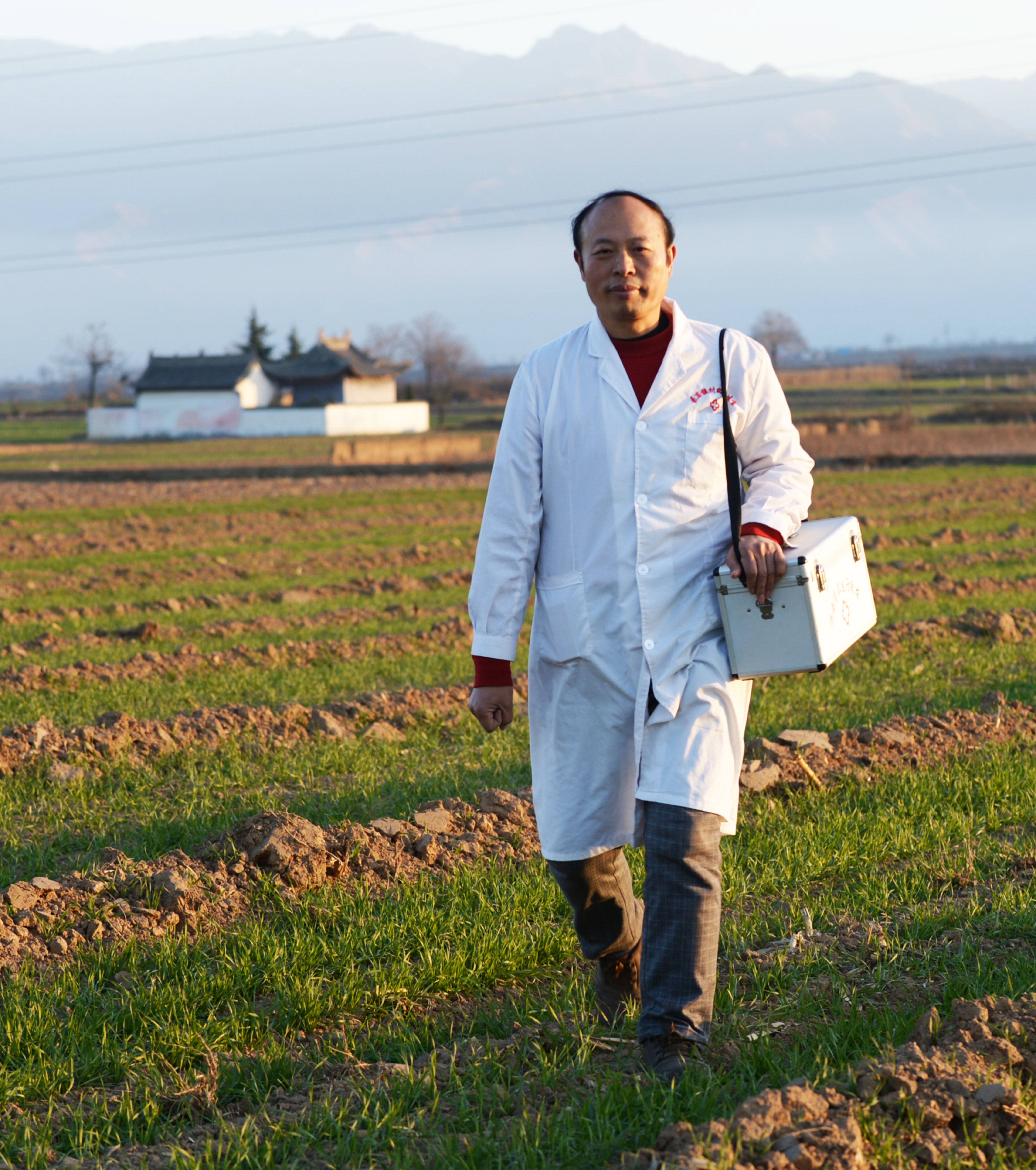 2023最美医生|乡村医生刘永生:47载做乡亲们的健康"守门人"