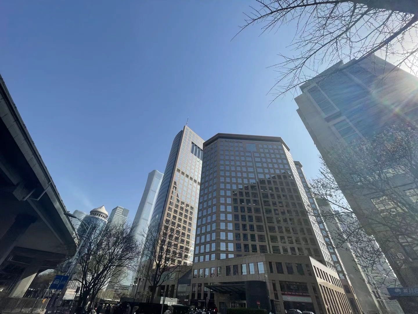 京汇大厦301平 精装带家具全含