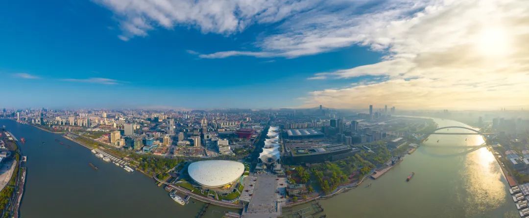 体验上海世博滨江生活,感受艺术与活力的人生