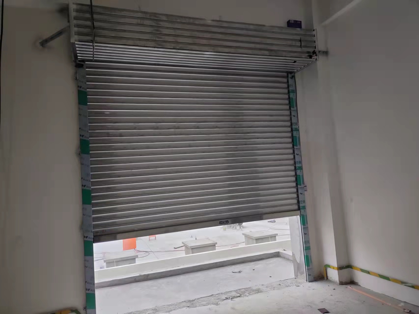 四川依锦门业钢质防火卷帘门成功案例展示