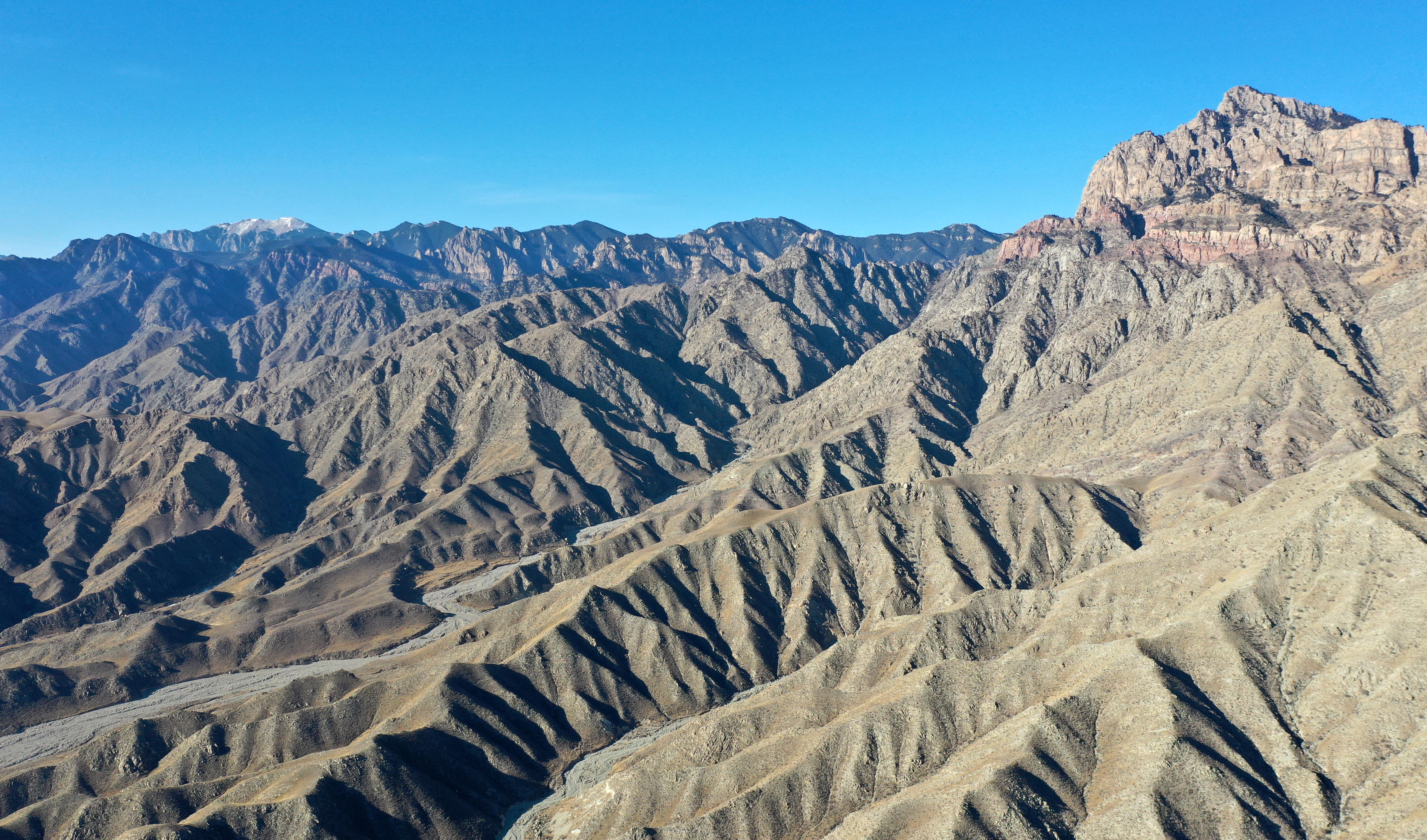 贺兰山东部山麓地貌图片