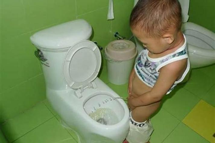 梦见小男孩尿尿:解读背后的意义与预兆