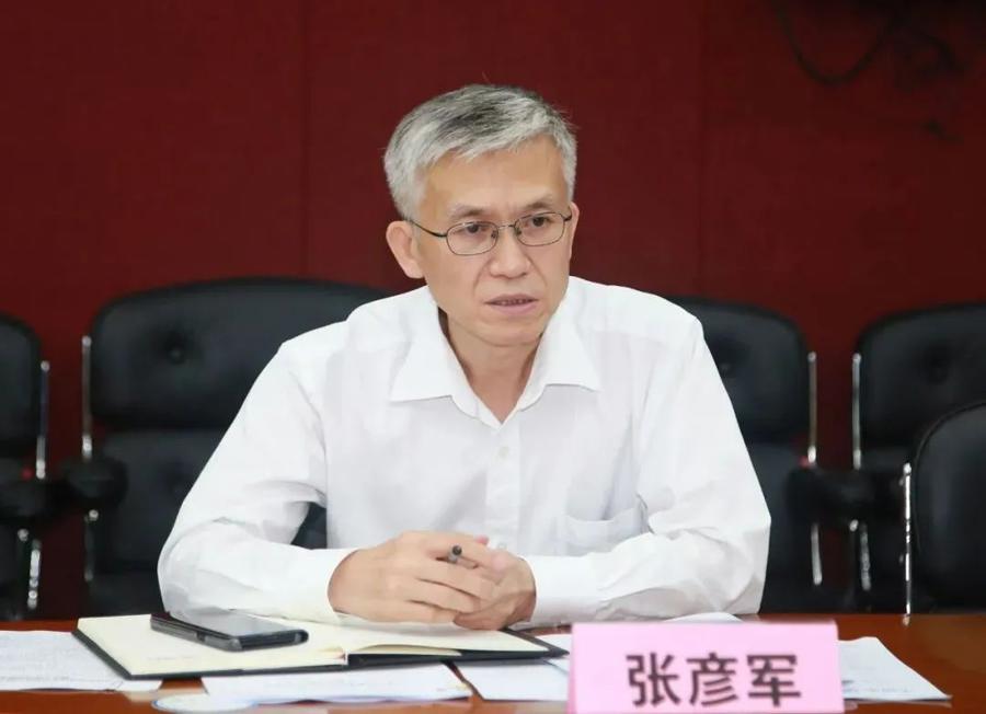 中央组织部决定:"70后"王军履新