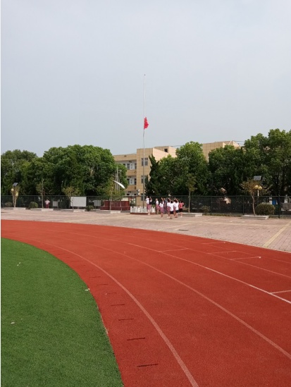 肥东县长乐学校举行升旗仪式