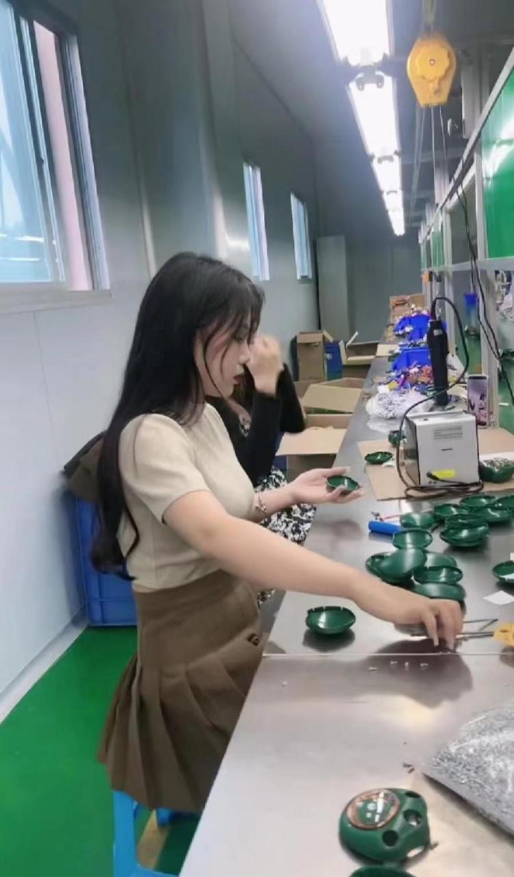 有没有进厂打螺丝的