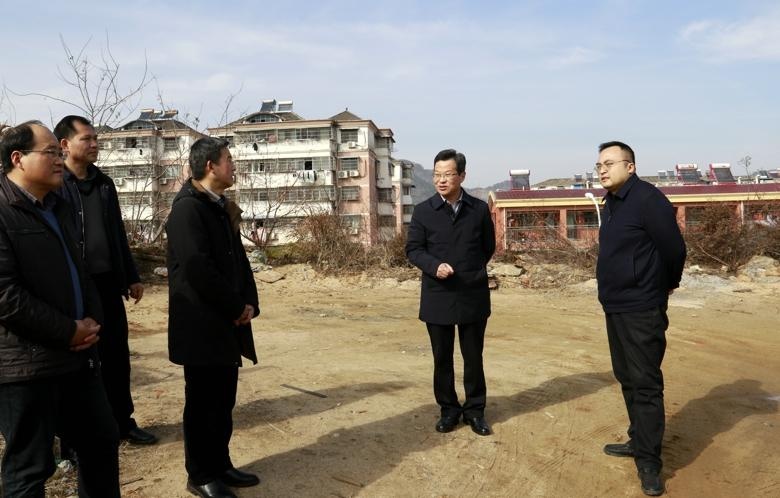 太湖县:程志翔专题调研县城规划建设工作