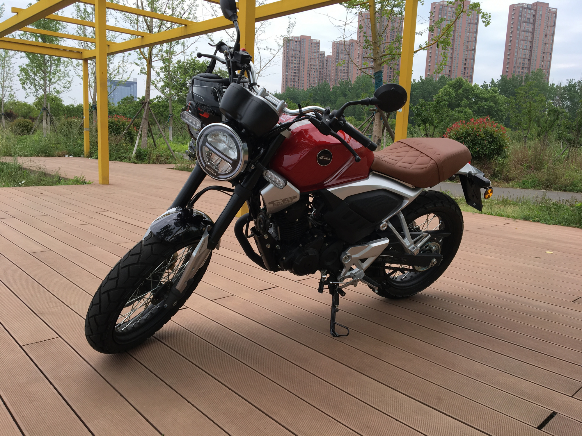 复古小车五羊本田鸷道cb190ss试骑感受