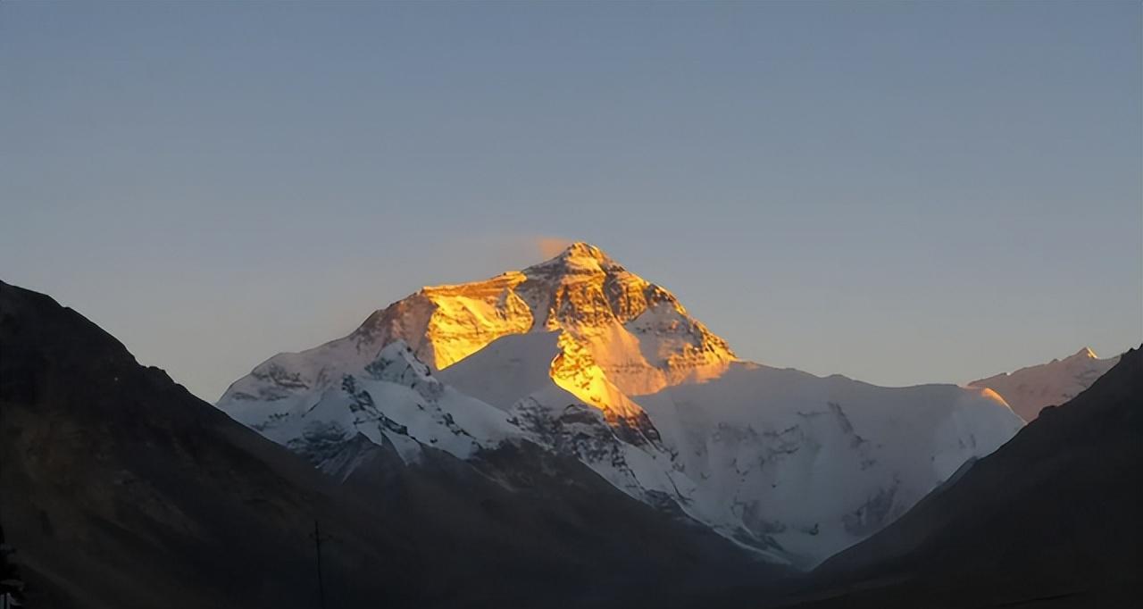 珠峰上的睡美人,绿靴子,20年来无人敢动,为何不在山下安葬?