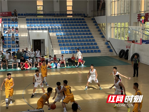 2021年怀化市初中生篮球比赛圆满落幕
