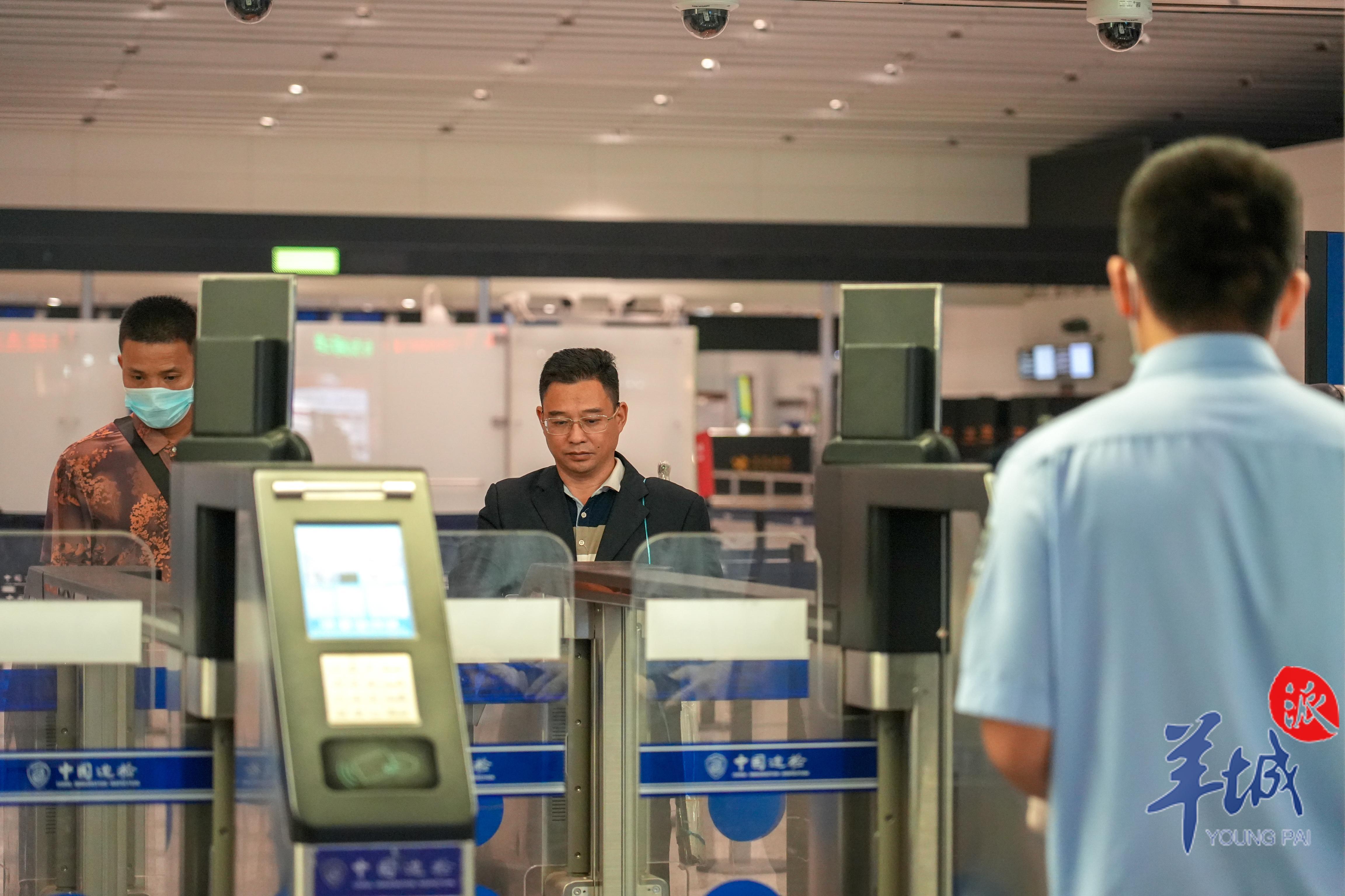 最快半分钟通关!广州白云机场口岸出入境快捷通道全面恢复