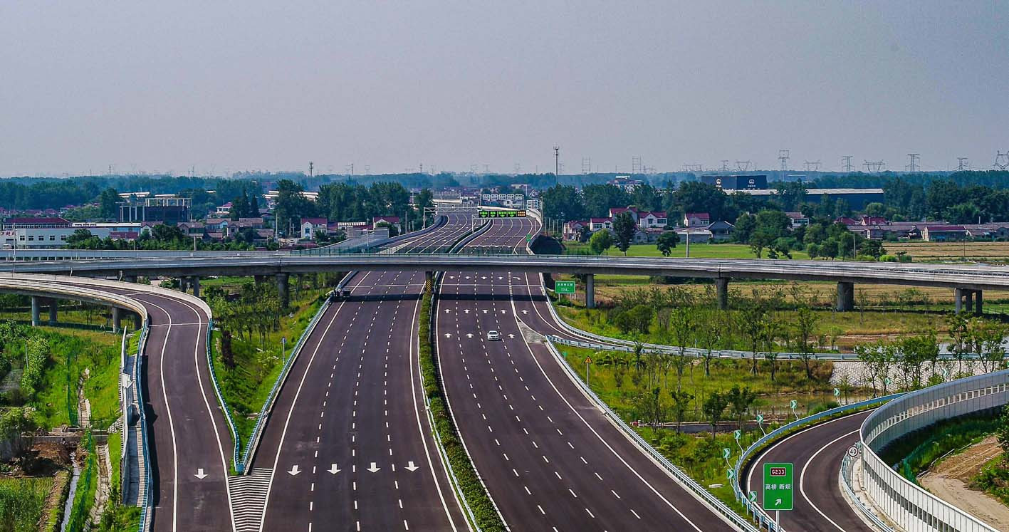 全国首条"未来高速" 月底通车 总体达到国际领先水平