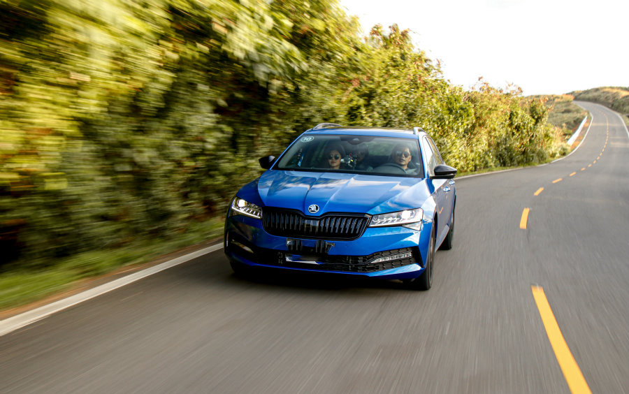 深度试驾全新斯柯达superb combi sportplus感受如何了解一下