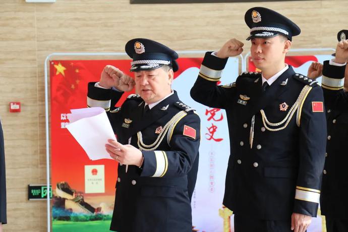 警旗猎猎誓言铮铮|我院司法警察大队举行人民警察节宣誓仪式