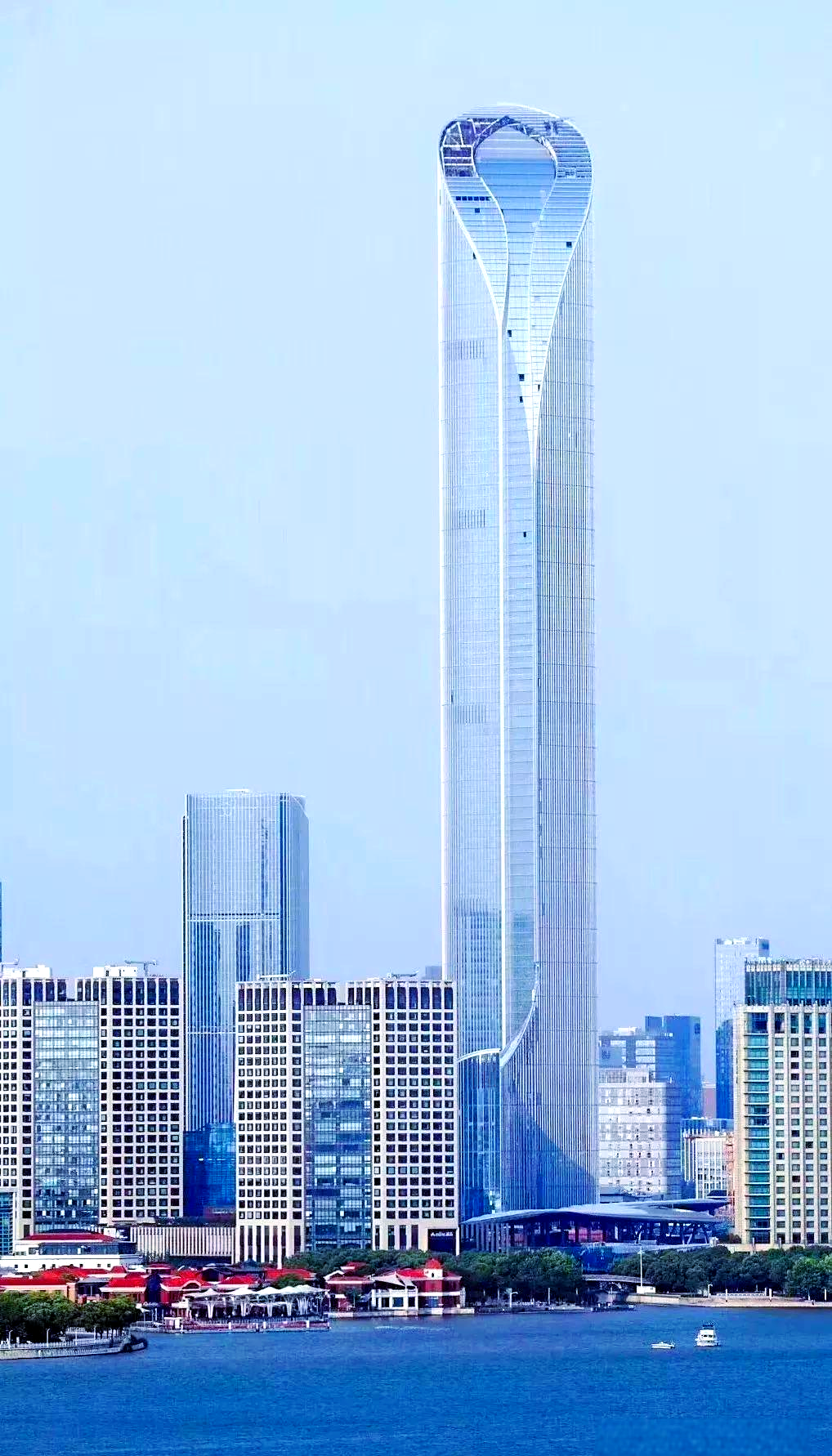 苏州国金中心:450米高楼刷新城市建筑高度,众多设计亮点揭秘!
