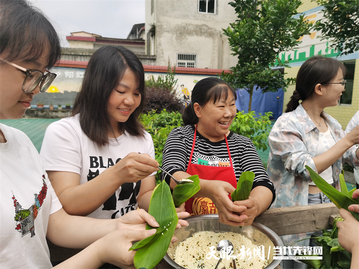 正安县瑞溪镇:真情暖夕阳 情暖端午节