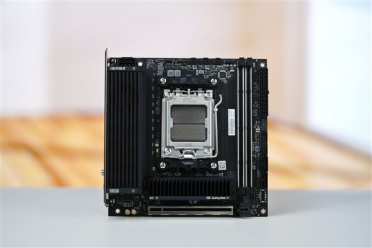 iGame Mini系列首款ITX主板！七彩虹iGame B850I MINI OC V14图赏
