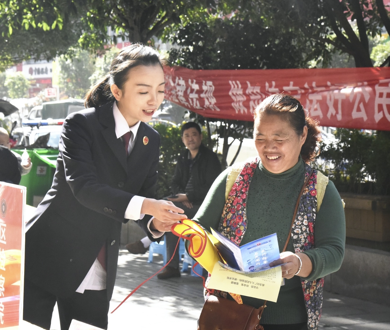 中落实党的二十大精神」遵义市播州区委副书记,区委政法委书记吴琛琛