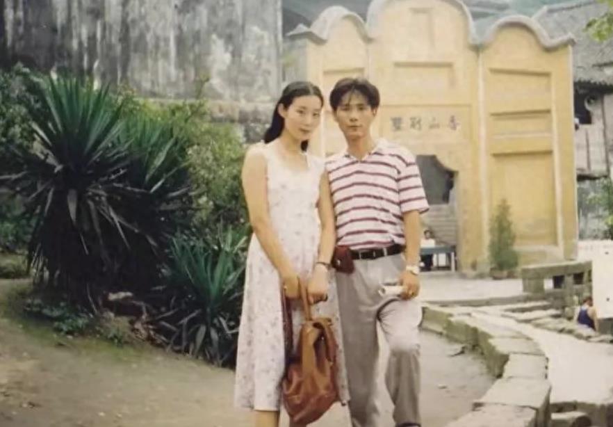 高逸峰:从千万富豪到一夜破产,妻子不离不弃助他东山再起