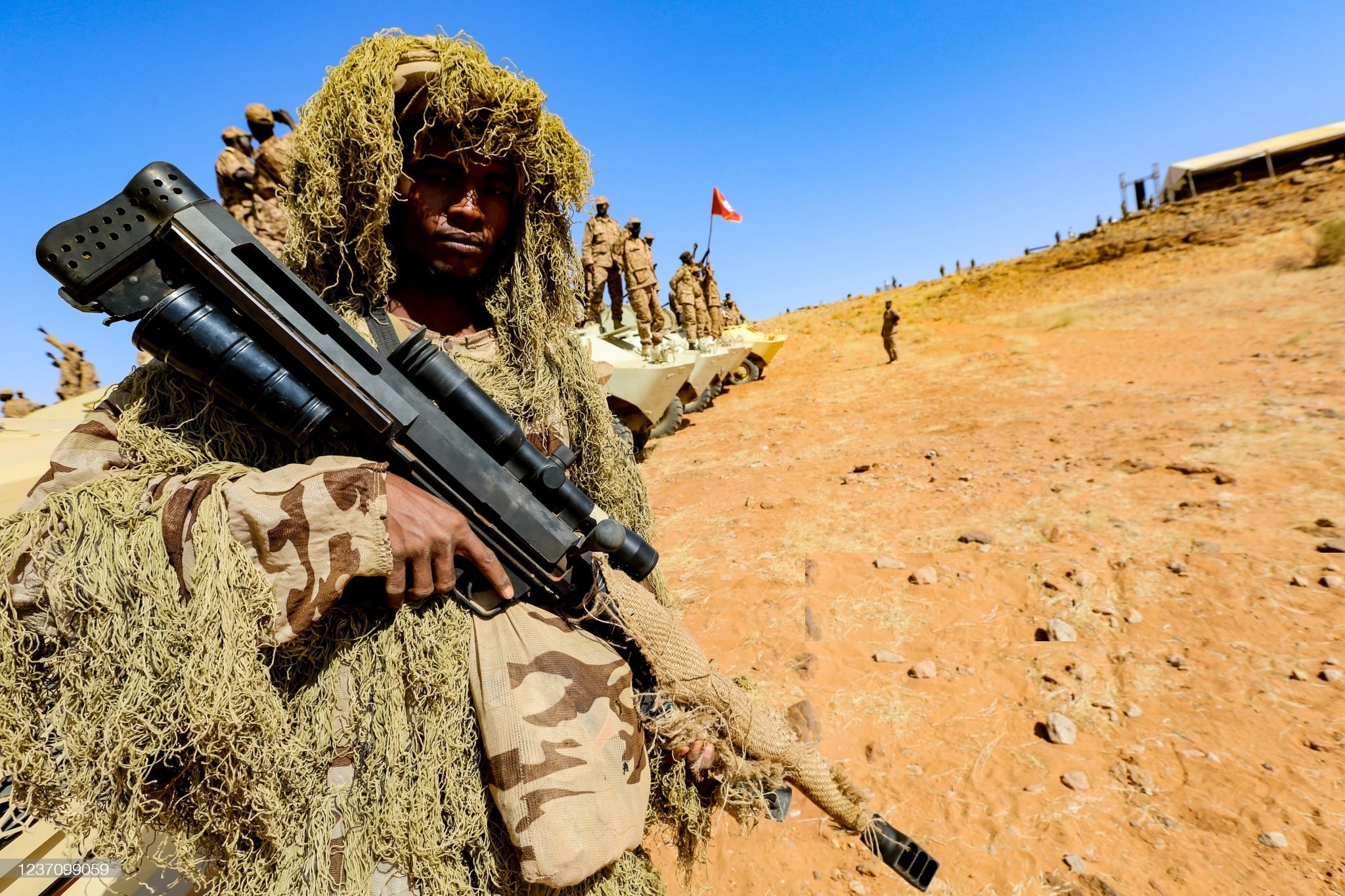 非洲兄弟的武器装备一瞥