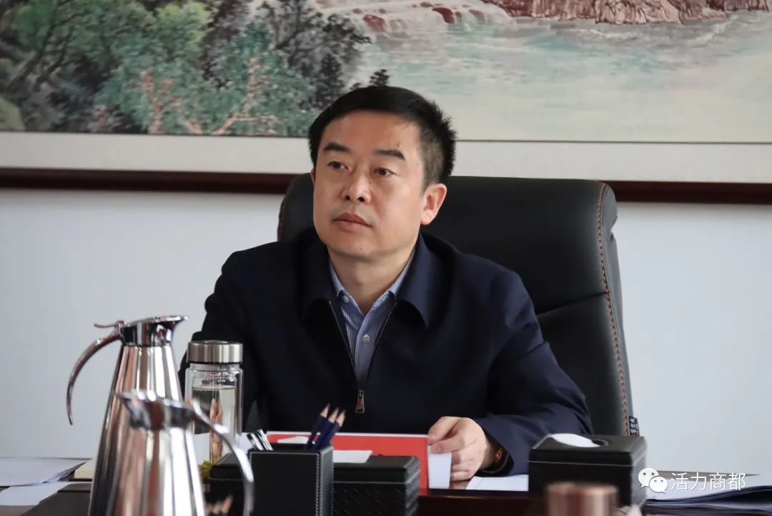 【头条】杨文辉主持召开县人民政府2023年第5次常务会议