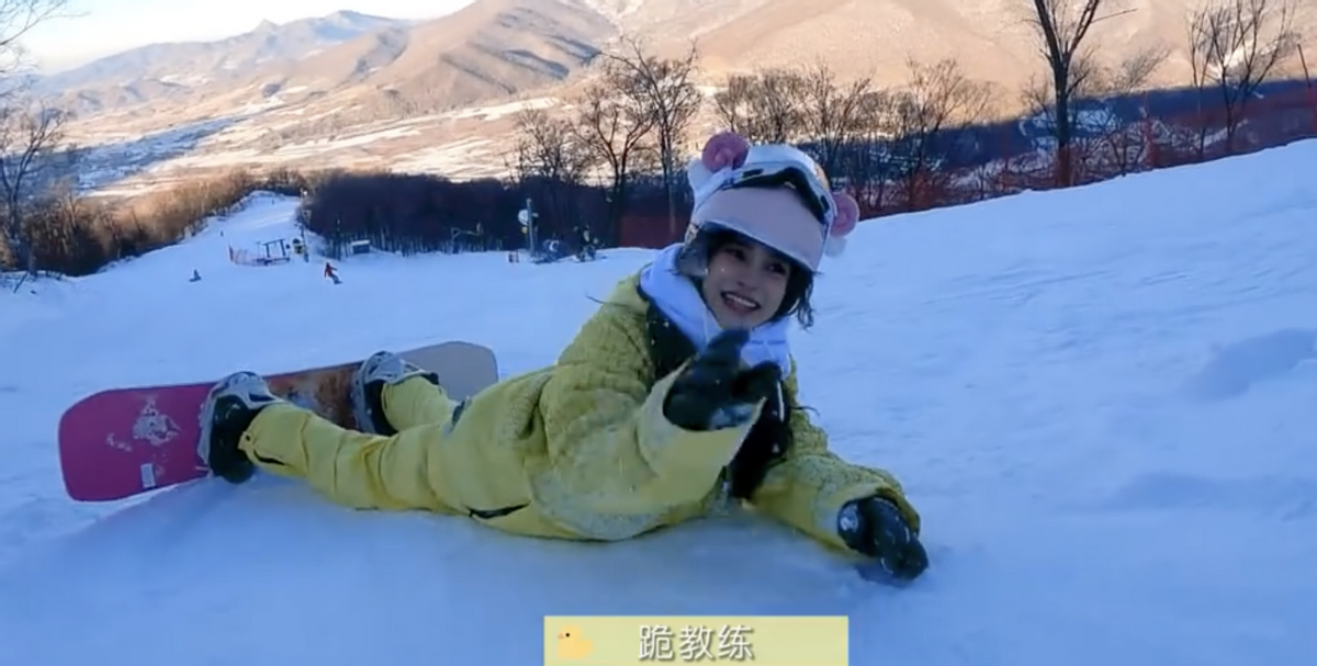 Angelababy滑雪图片