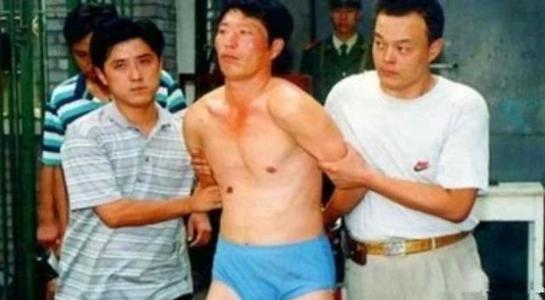 白宝山是我眼中，最嚣张的罪犯，被捕后放言：出狱后继续杀-袁载誉