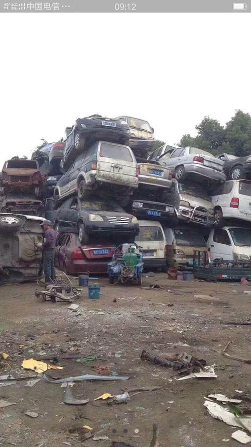 废旧车辆的收购价一般取决于车辆的使用年限和类型.