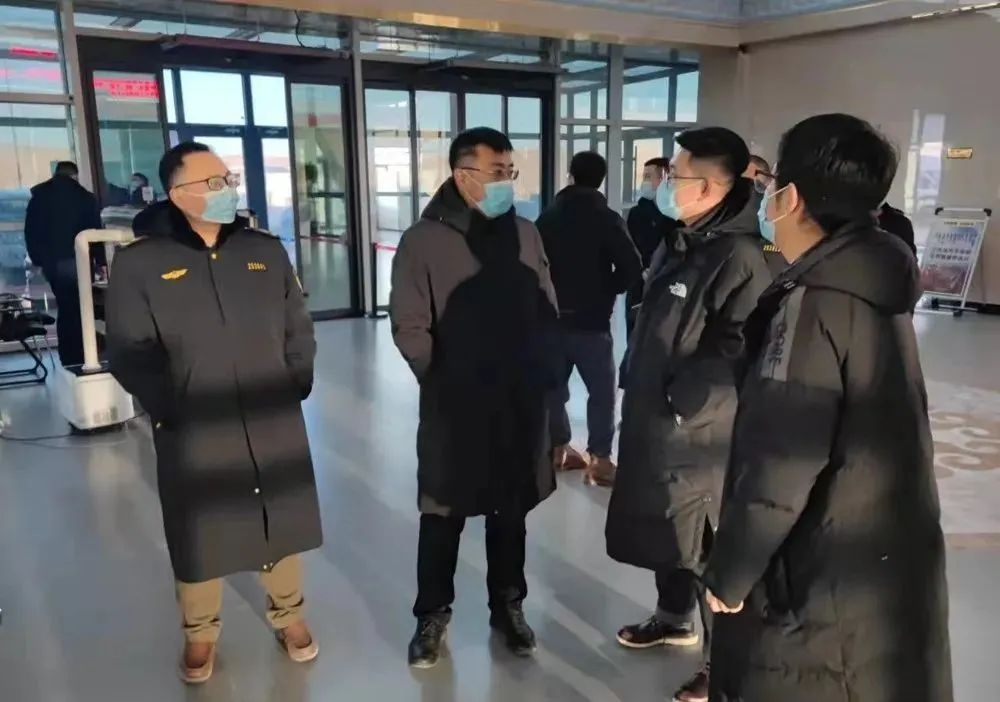 镶黄旗委常委,常务副旗长闫利军督查安全生产和疫情防控工作