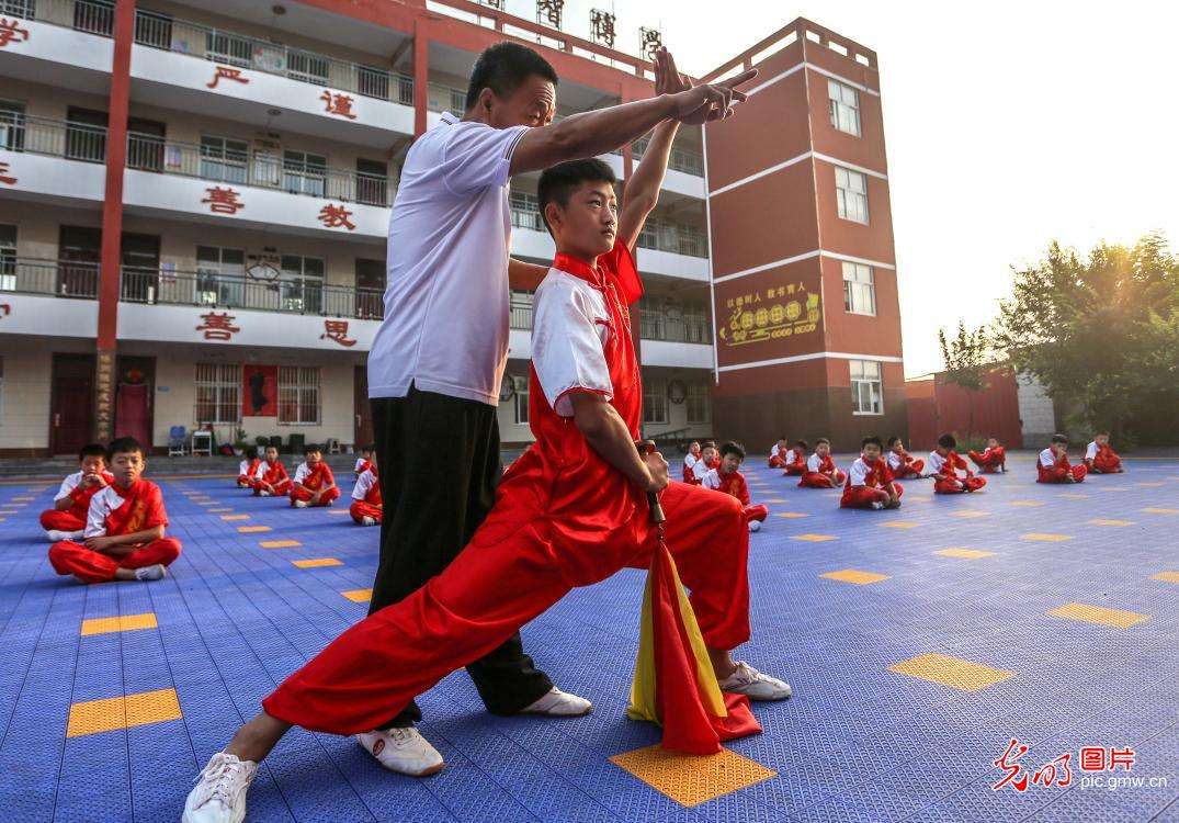 河北鸡泽:二郎拳暑期进校园