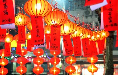 打铁花·舞龙灯·猜灯谜·赏花灯,喜乐元宵就来郓城水浒好汉城