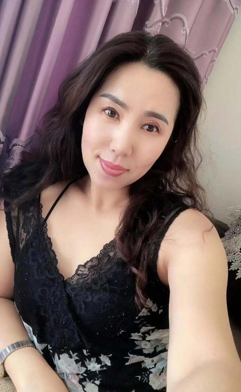 熟美阿姨 对于美漂亮这种东西完全主观的,而且一个人的审美会随着年龄