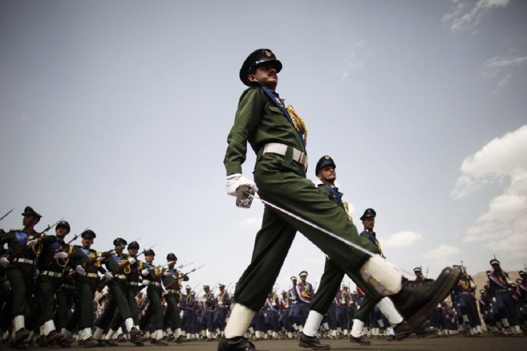 各国军人"踢正步":印度很滑稽,也门最欢脱,中国请坐回裁判席