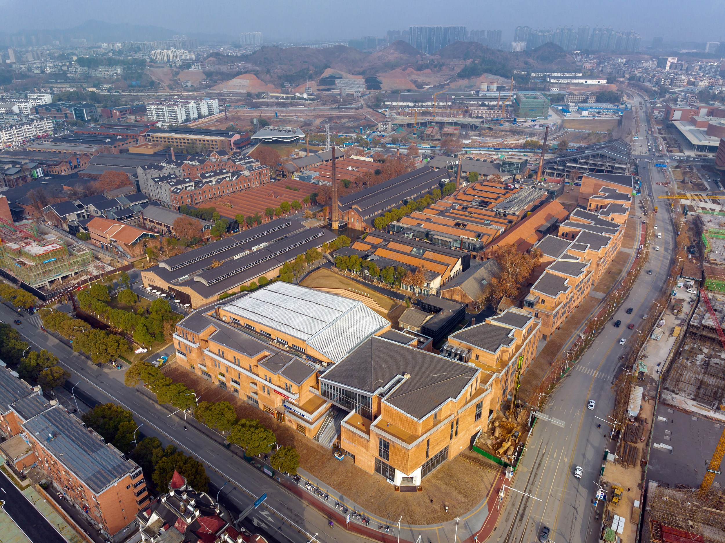 景德镇:购买中心城区二手住房契税补贴50%,公积金贷款额最高60万元