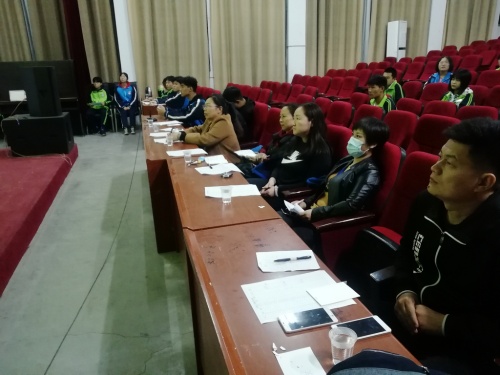 巨野县实验中学举行主持人大赛