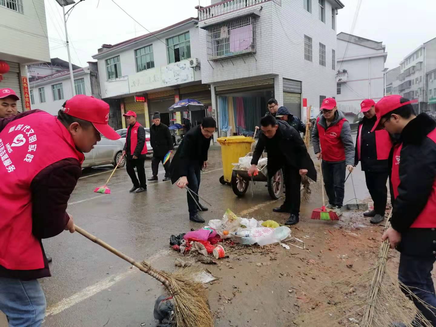 洪江市太平乡:环境卫生大清扫 干净整洁迎新年