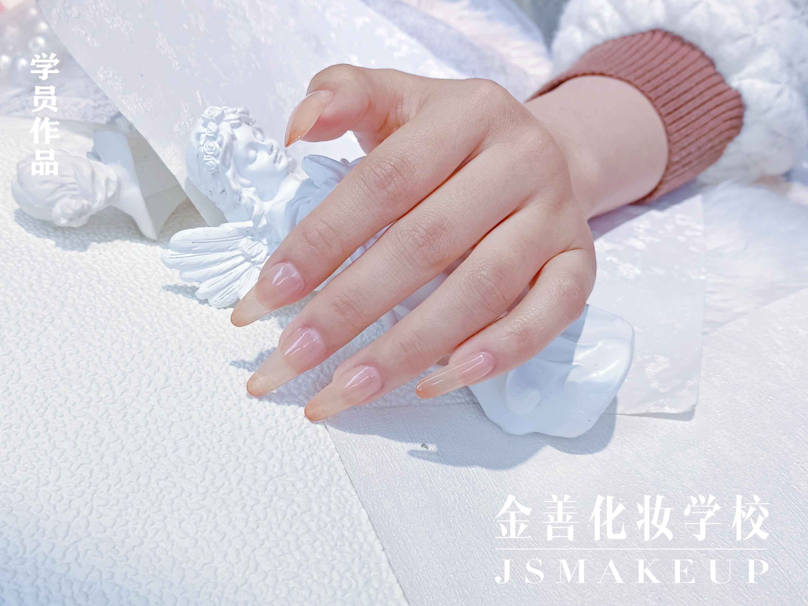 郑州学美甲正规的学校?这三家学校办学都很正规!