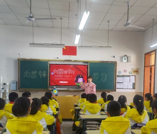 水头三小:学习雷锋精神,争做新时代好少年