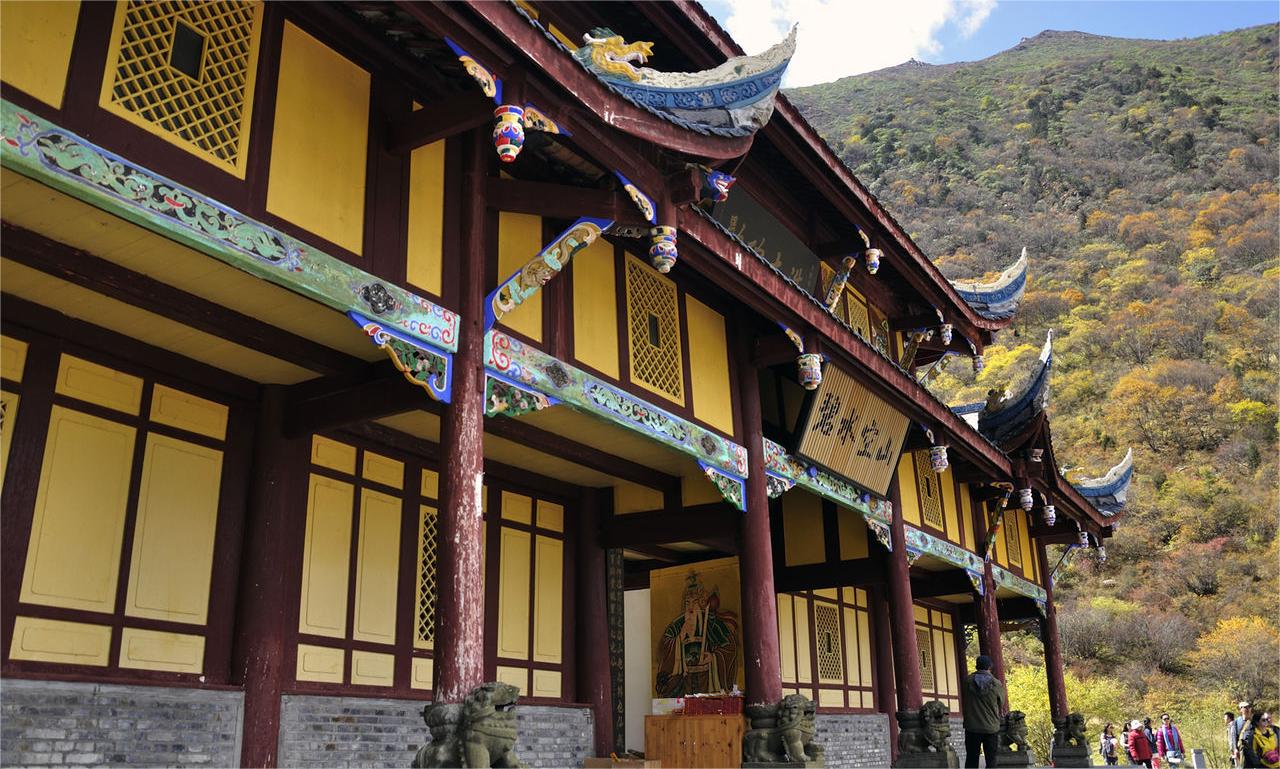 来到松潘黄龙寺,探寻"人间瑶池"