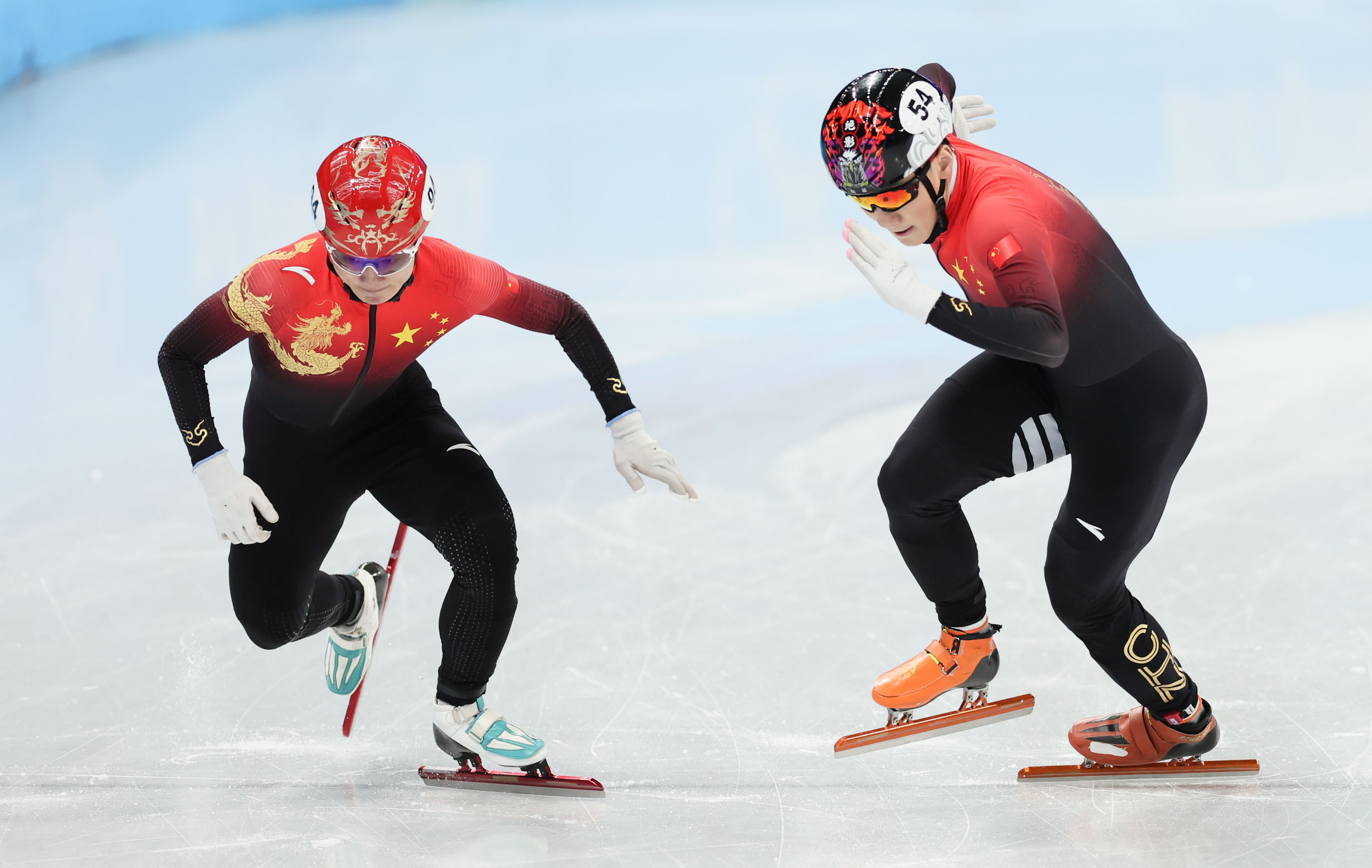 冬奥会速滑夺冠图片
